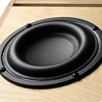 2.1 DIY Lautsprecherbausatz Subwoofer Nahaufnahme.webp